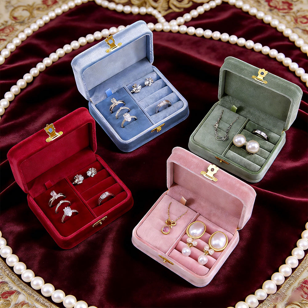 Velvet Jewelry Box - Portagioie in velluto personalizzato, dotato di