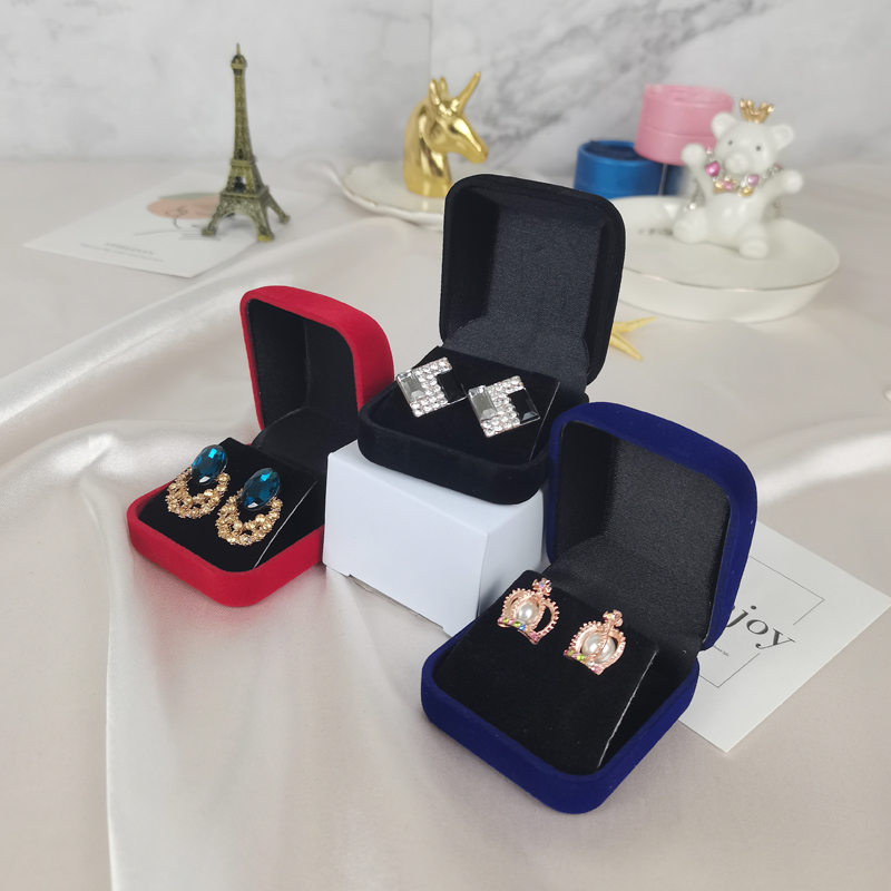 Scatola portaoggetti per orecc - Velvet Jewelry Box recensione e prezzo