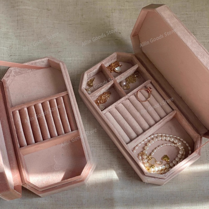 Scatola Portagioie in Velluto, - Velvet Jewelry Box recensione e prezzo