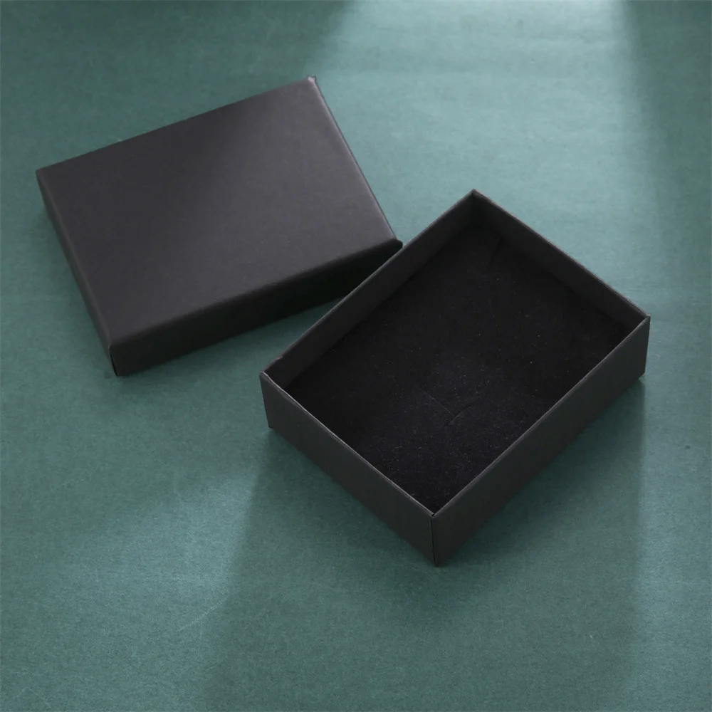 Scatola Regalo Nera per Gioiel - Velvet Jewelry Box recensione e prezzo